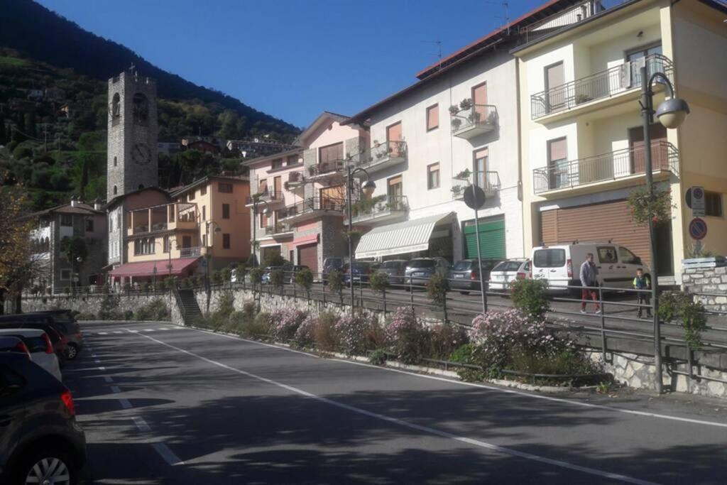 Appartamento Sul Lago D'Iseo Tavernola Bergamasca Exterior photo